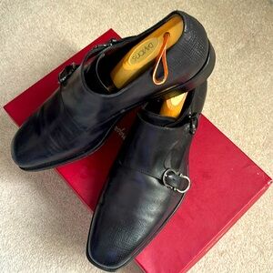 Men’s Salvatore Ferragamo black Monk strapped dress shoes size 8.5
